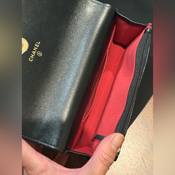 Chanel Lambskin Quilted Chanel 19 Wallet On Chain WOC Black - Picture 2 of 13